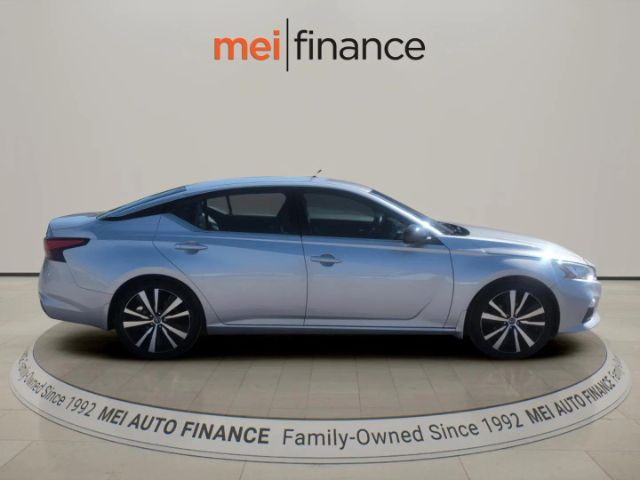 2020 Nissan Altima SR FWD