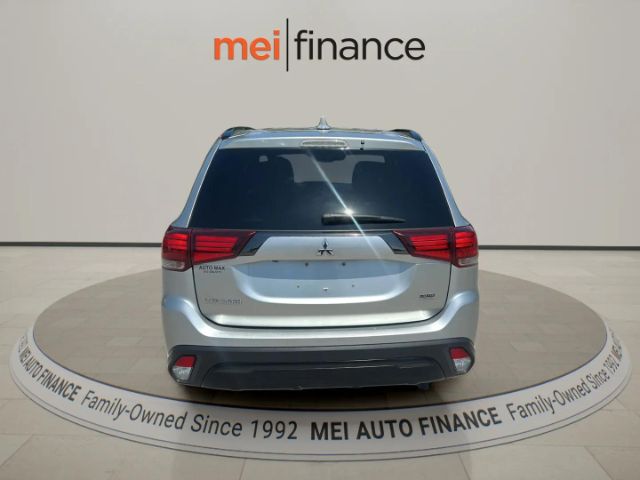 2020 Mitsubishi Outlander LE 2.4