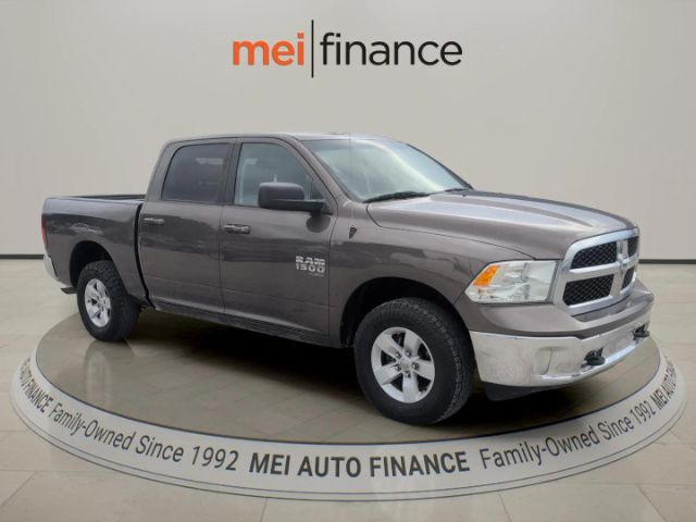2019 RAM CLASSIC SLT CREW CAB SHORT B 4 Tradesman Crew Cab S