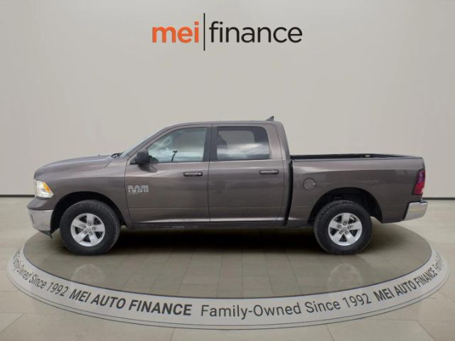 2019 RAM CLASSIC SLT CREW CAB SHORT B 4 Tradesman Crew Cab S