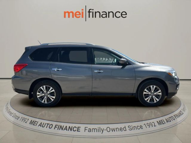 2018 Nissan Pathfinder S