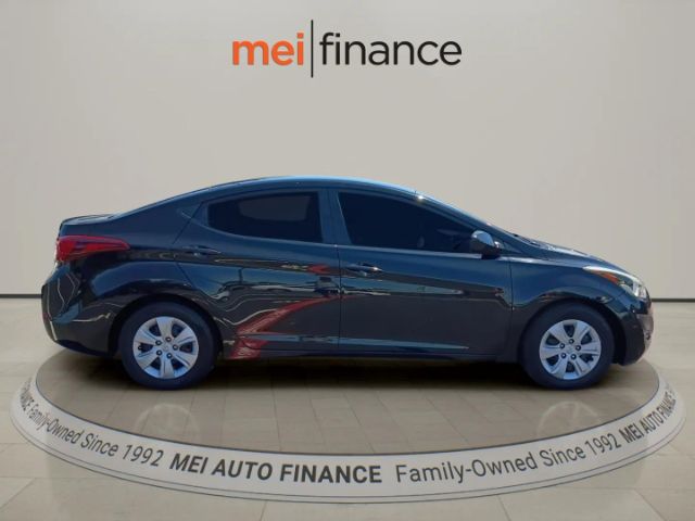 2016 Hyundai Elantra 4D SEDAN SE