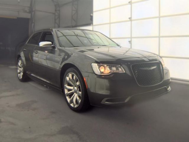 2018 Chrysler 300 Touring