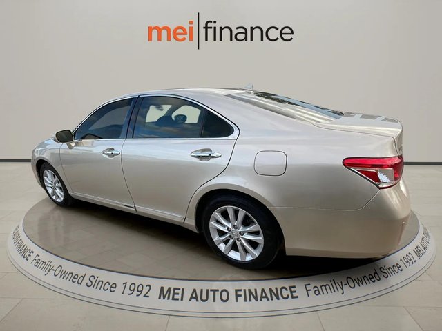 2011 Lexus ES 350 4D SEDAN